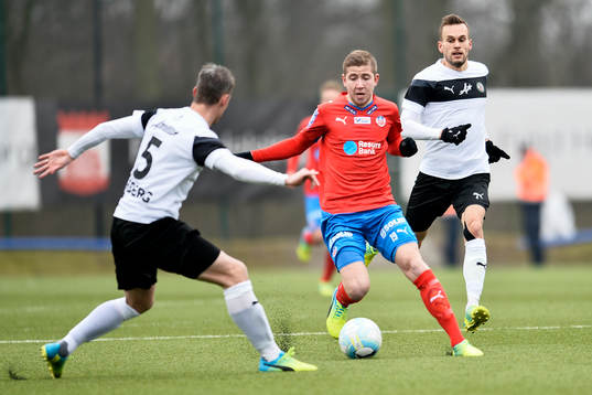 Helsingborgs Darijan Bojanić och Örebros Erik Moberg