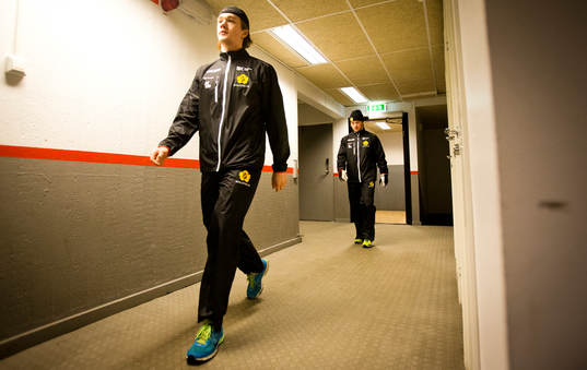 Skellefteåspelarna värmer upp