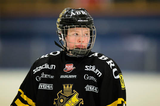 s Sara Hjalmarsson