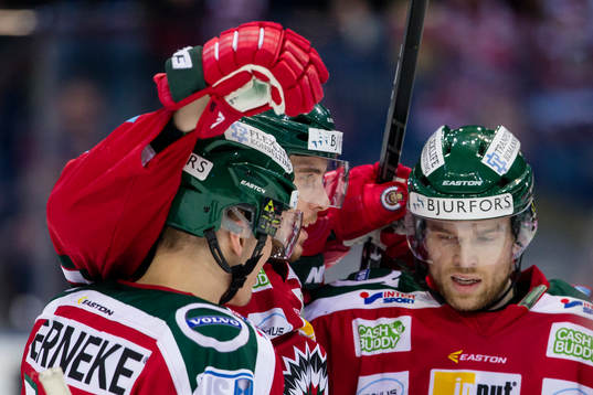 Frölundas Henrik Tömmernes , Andreas Johnson och Spencer