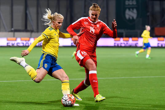 Sveriges Sofia Jakobsson och Schweiz Rahel Kiwic