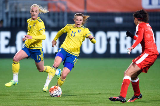Sveriges Caroline Seger och Jessica Samuelsson