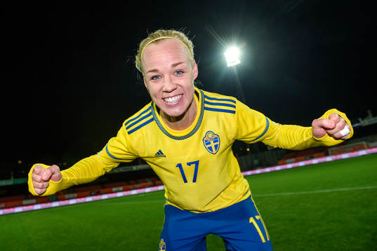 Sveriges Caroline Seger jublar
