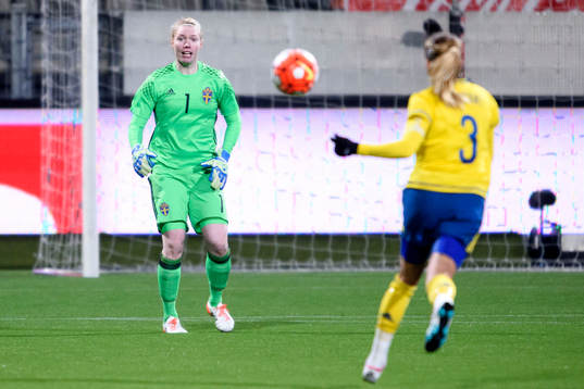 Sveriges målvakt Hedvig Lindahl