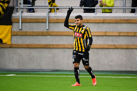 Häckens, Paulinho Paulo de Oliveira jublar