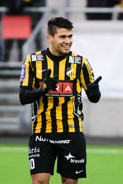 Häckens, Paulinho Paulo de Oliveira jublar