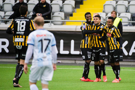 Gefles Jonas Lantto deppar medan Häckens Alexander