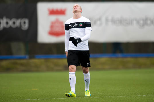 Örebros Daniel Gustavsson deppar