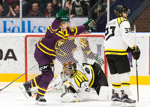 Bläddra bland fler bilder av Ishockey, SHL, Färjestad - Brynäs