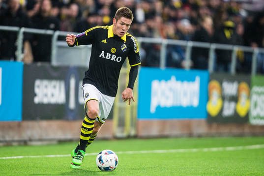 s Haukur Hauksson i aktion fotbollsmatchen i Svenska Cupen