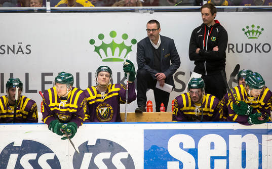 Färjestads tränare Tommy Samuelsson med Jesper Nordin,