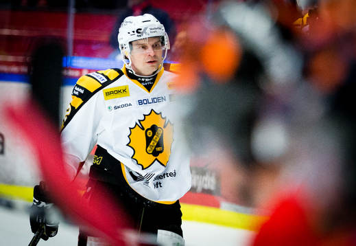 Skellefteås Janne Pesonen jublar