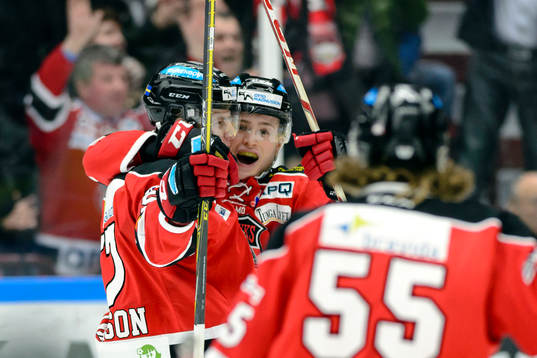 Malmö Redhawks Johan Ivarsson jublar