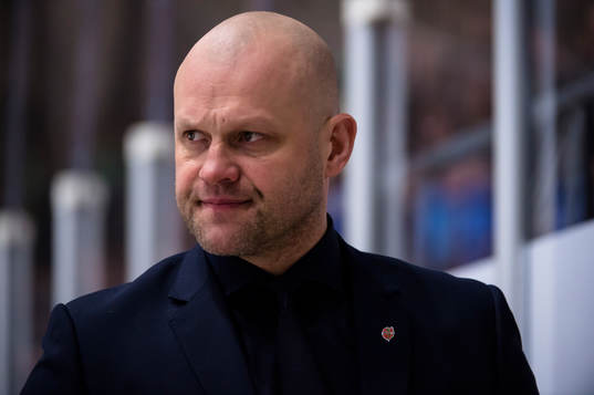 Modos tränare Andreas Johansson