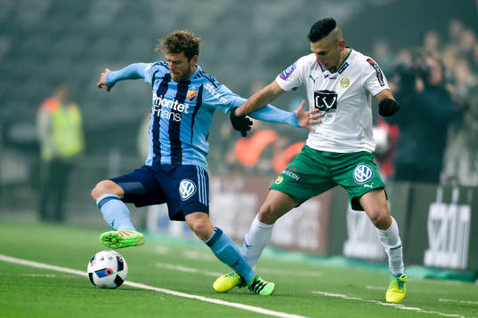 Hammarbys Alexssander Medeiros de Azeredo och Djurgårdens