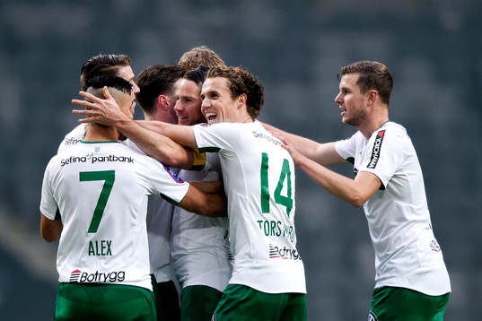 Hammarbys Johan Persson jublar med lagkamraterna
