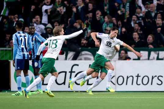 Hammarbys Philip Haglund jublar
