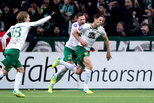 Hammarbys Philip Haglund jublar