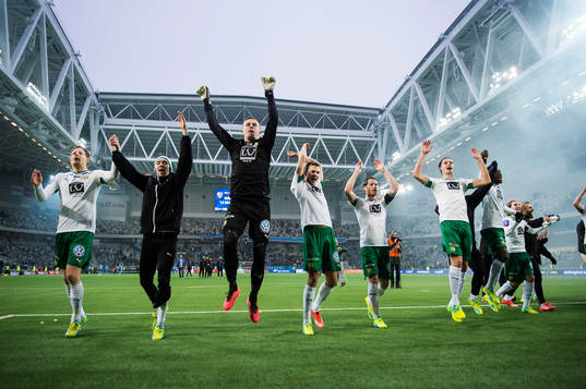 Hammarbys spelare jublar