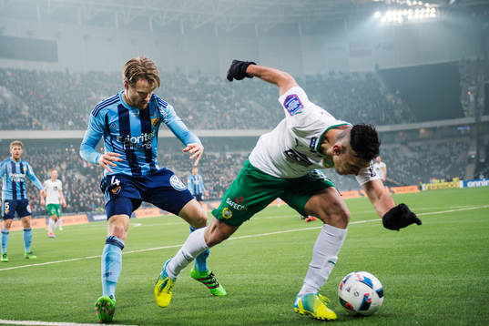 Djurgårdens Jacob Une Larsson och Hammarbys Alexssander