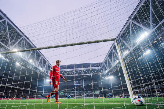 Djurgårdens målvakt Hampus Nilsson deppar