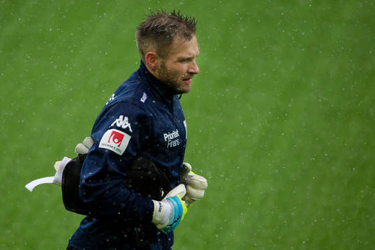 IFK Göteborgs målvakt John Alvbåge innan en