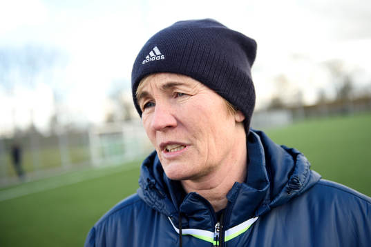 Sveriges assisterande förbundskapten Lilie Persson blir