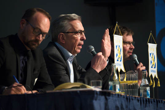 Styrelseledamot Olof Myhrman, Jan Hallberg och ordförande