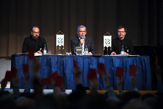 Styrelseledamot Olof Myhrman, Jan Hallberg och ordförande