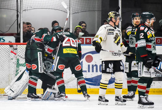 Tingsryds spelare jublar