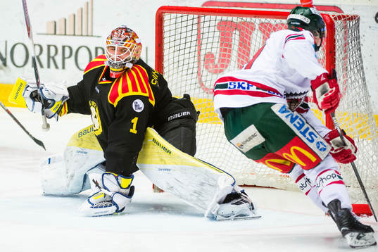 Brynäs målvakt Felix Sandström