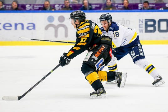 s  Pär Arlbrandt