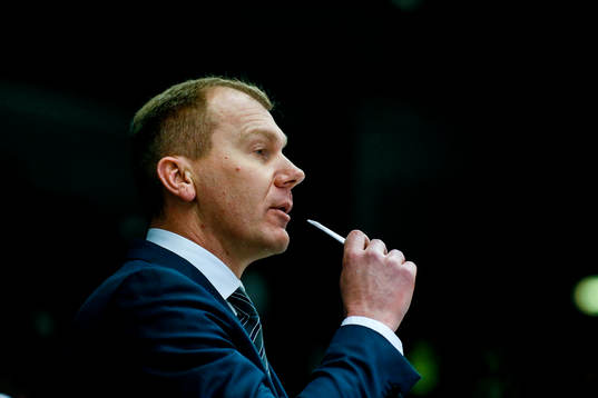 s  tränare Johan Lindbom