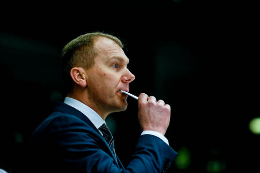 s  tränare Johan Lindbom