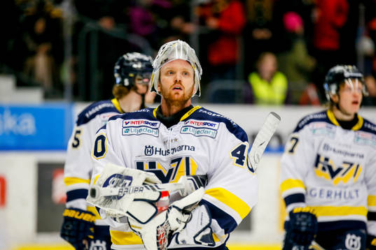 s  målvakt Erik Ersberg