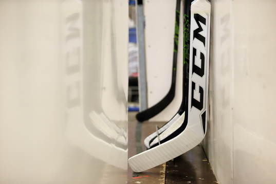 Ishockeyklubbor innan ishockeymatchen i SHL mellan