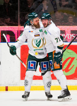 Färjestads Antti Tyrväinen jublar