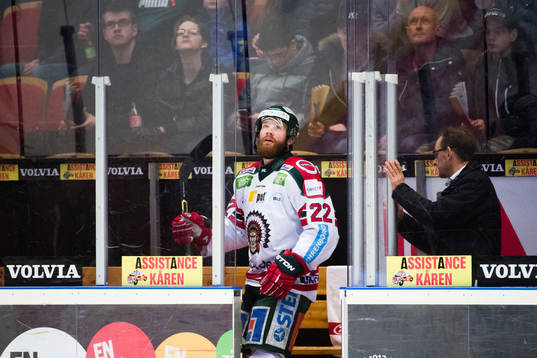 Frölundas Robin Figren blir utvisad