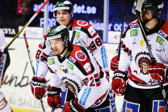 Frölundas Patrik Carlsson gör 2-3 och jublar med Andreas
