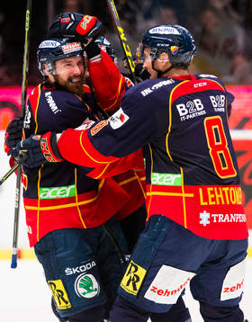 Djurgårdens Mikael Ahlén jublar