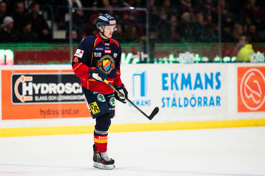 Djurgårdens Marcus Högström ser deppig ut