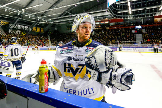 s  målvakt Erik Ersberg