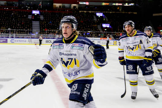 s Emil Johansson jublar