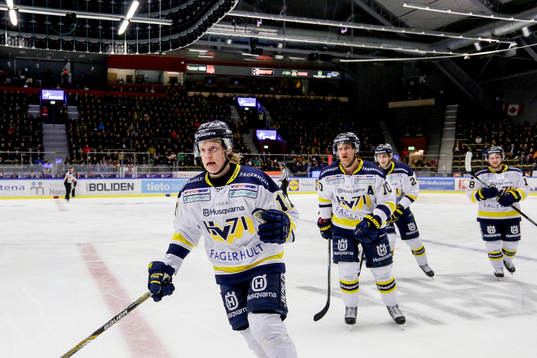 s Emil Johansson jublar