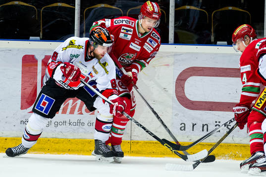 Örebros Viktor Ekbom, Modos Emil Pettersson och Modos Carl