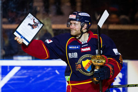 Djurgårdens Patrick Thoresen tilldelas Järnkaminernas