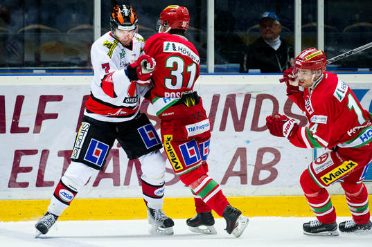 Örebros Alexander Hellström, Modos Gustav Possler  och