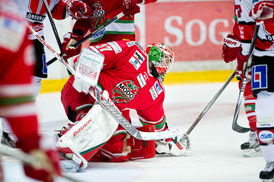 Modos målvakt Adam Reideborn
