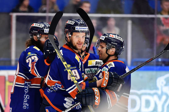 Växjös Ilkka Heikkinen jublar