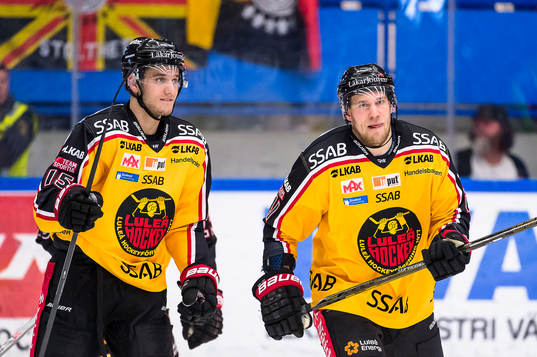 Luleås Christian Jaros och Ilari Melart jublar